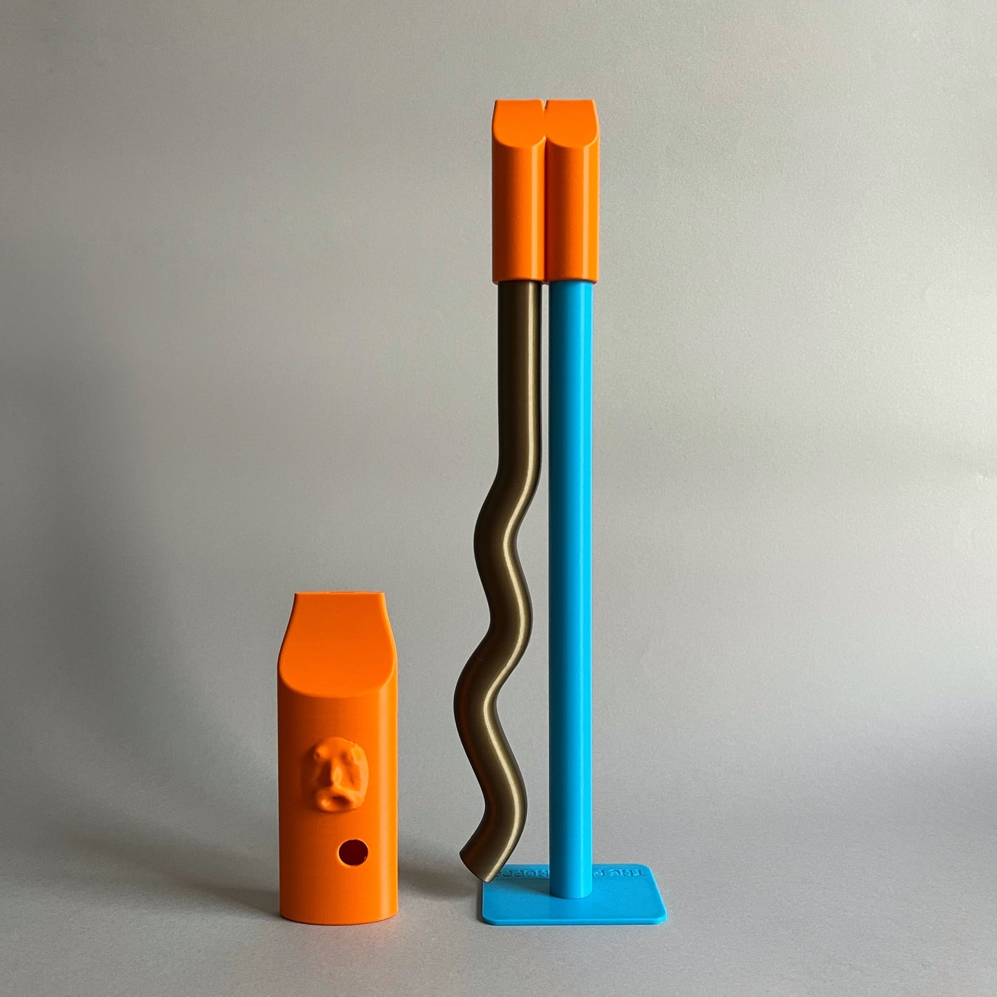 Set of 2 pipes (orange wobbly-yellow bastard) plus free keyring