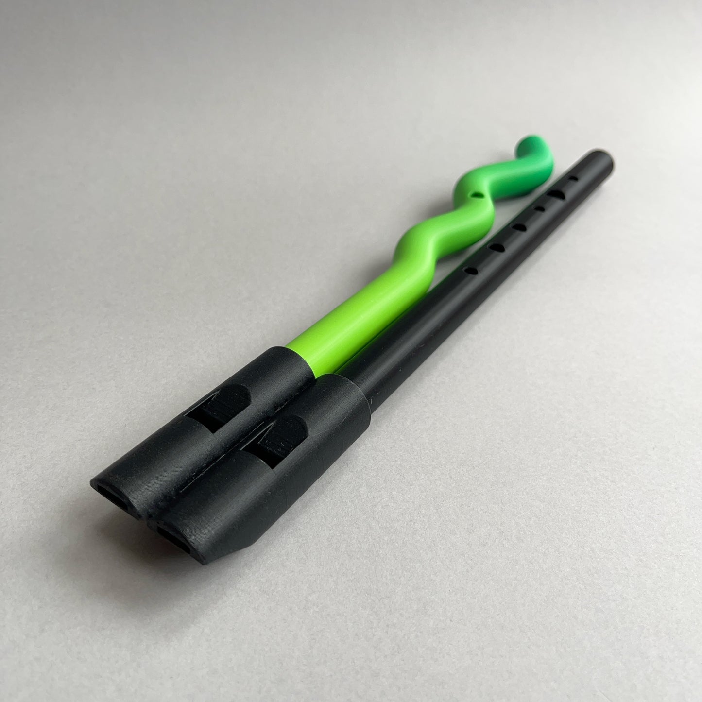 Set of 2 pipes (green gradient bastard and wobbly finger)