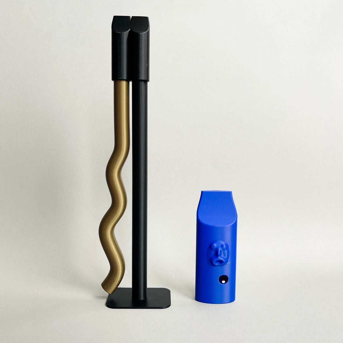 Set of 2 pipes (bronze wobbly blue bastard)
